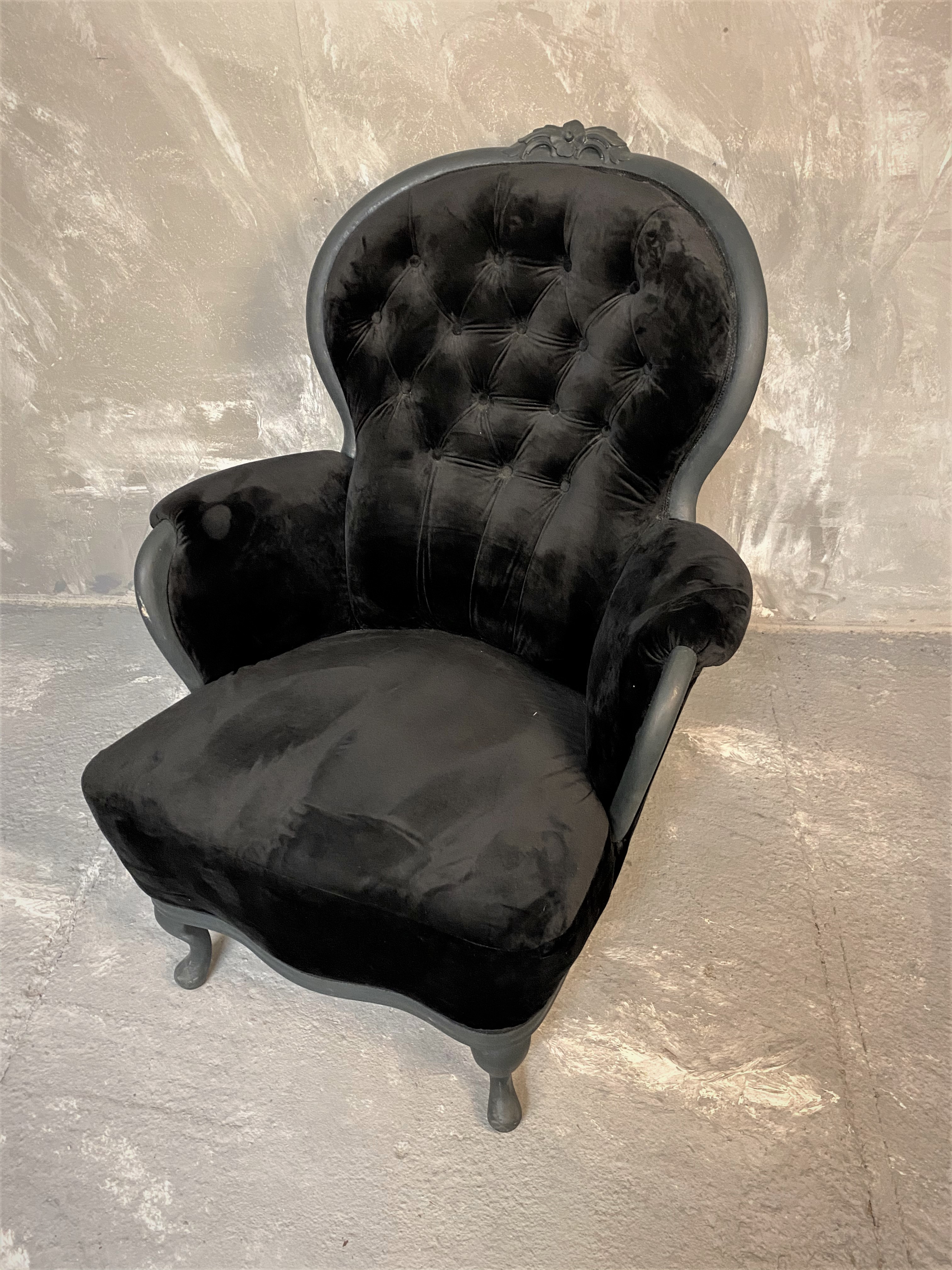 Svart rokoko fåtölj