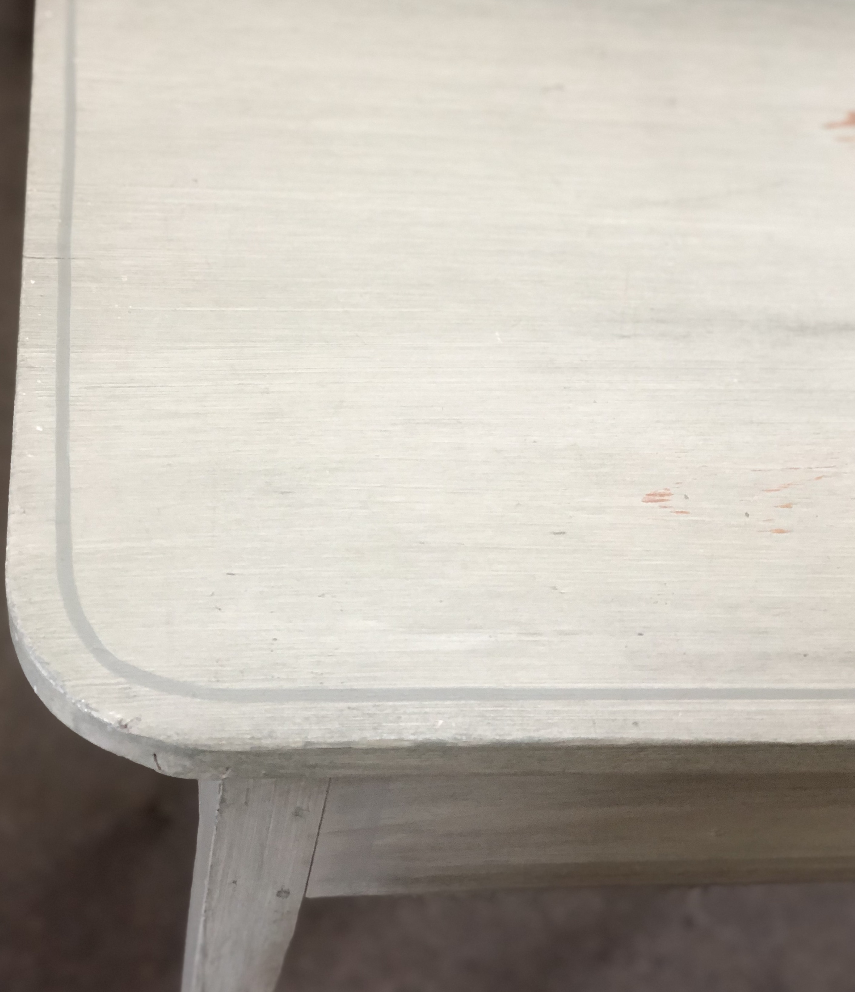 Vackert sengustavianskt bord, 1700 tal