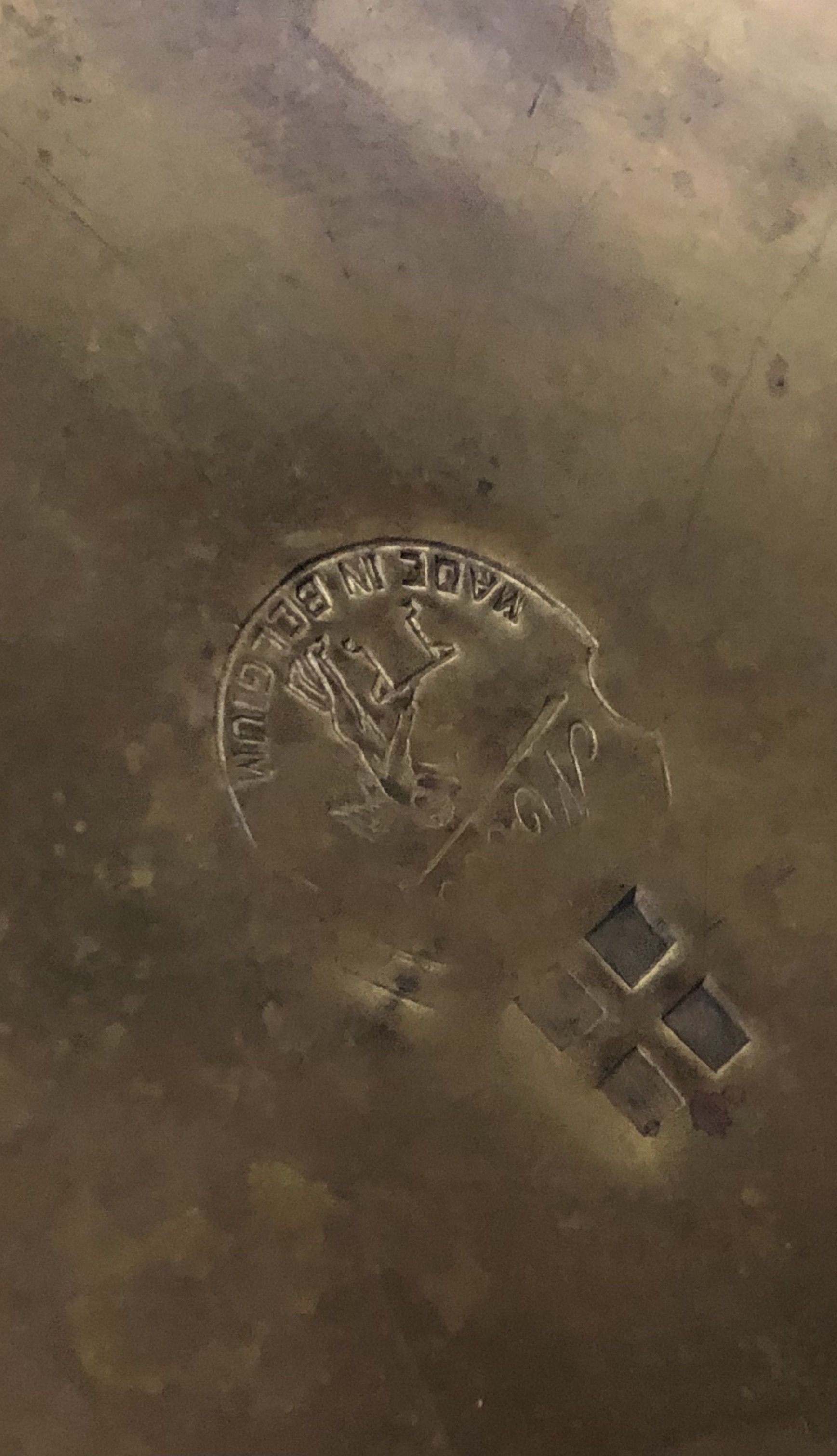 Härlig champagne kyl i mässing, Belgien