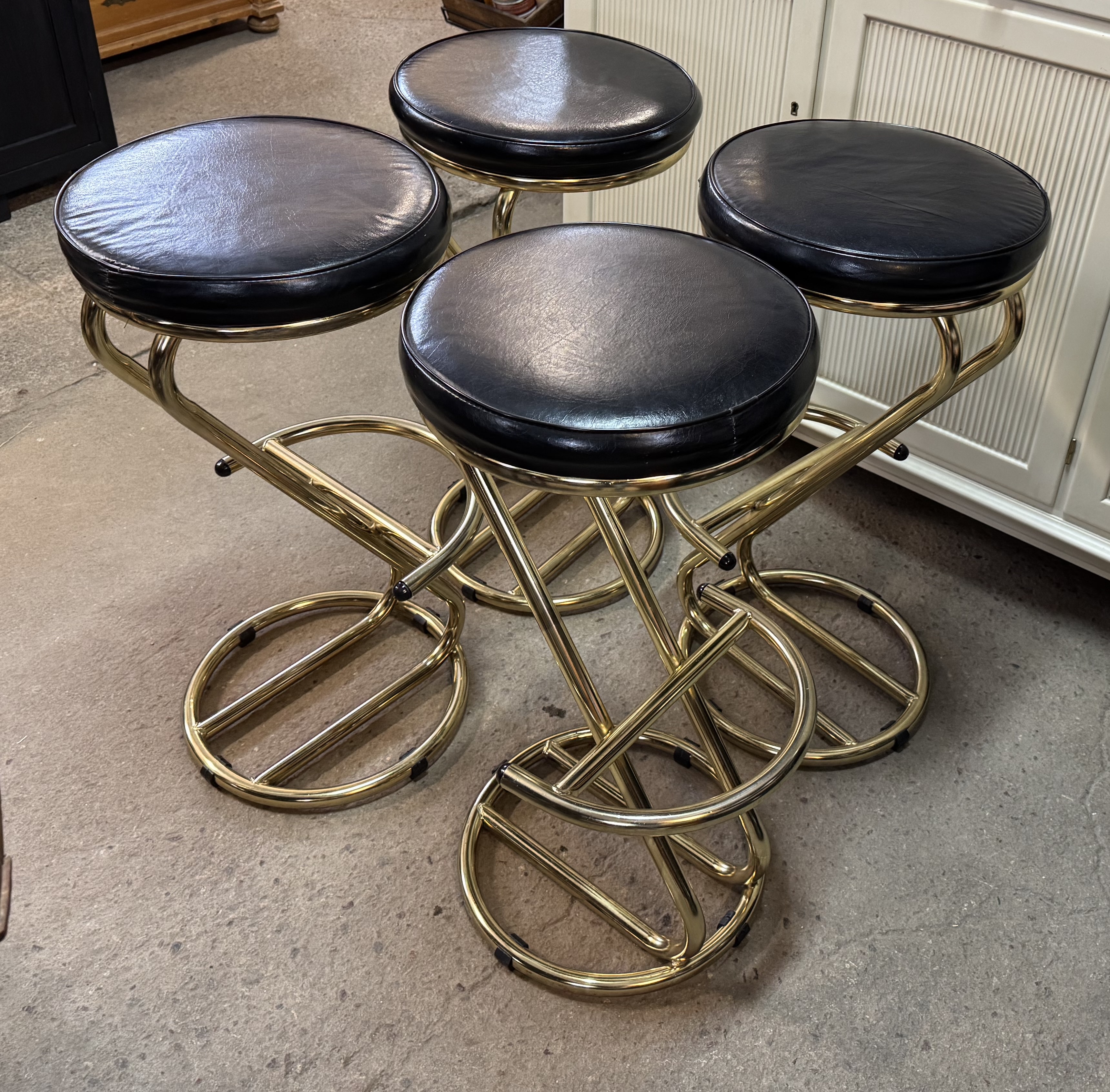 Fyra fina italienska barstolar