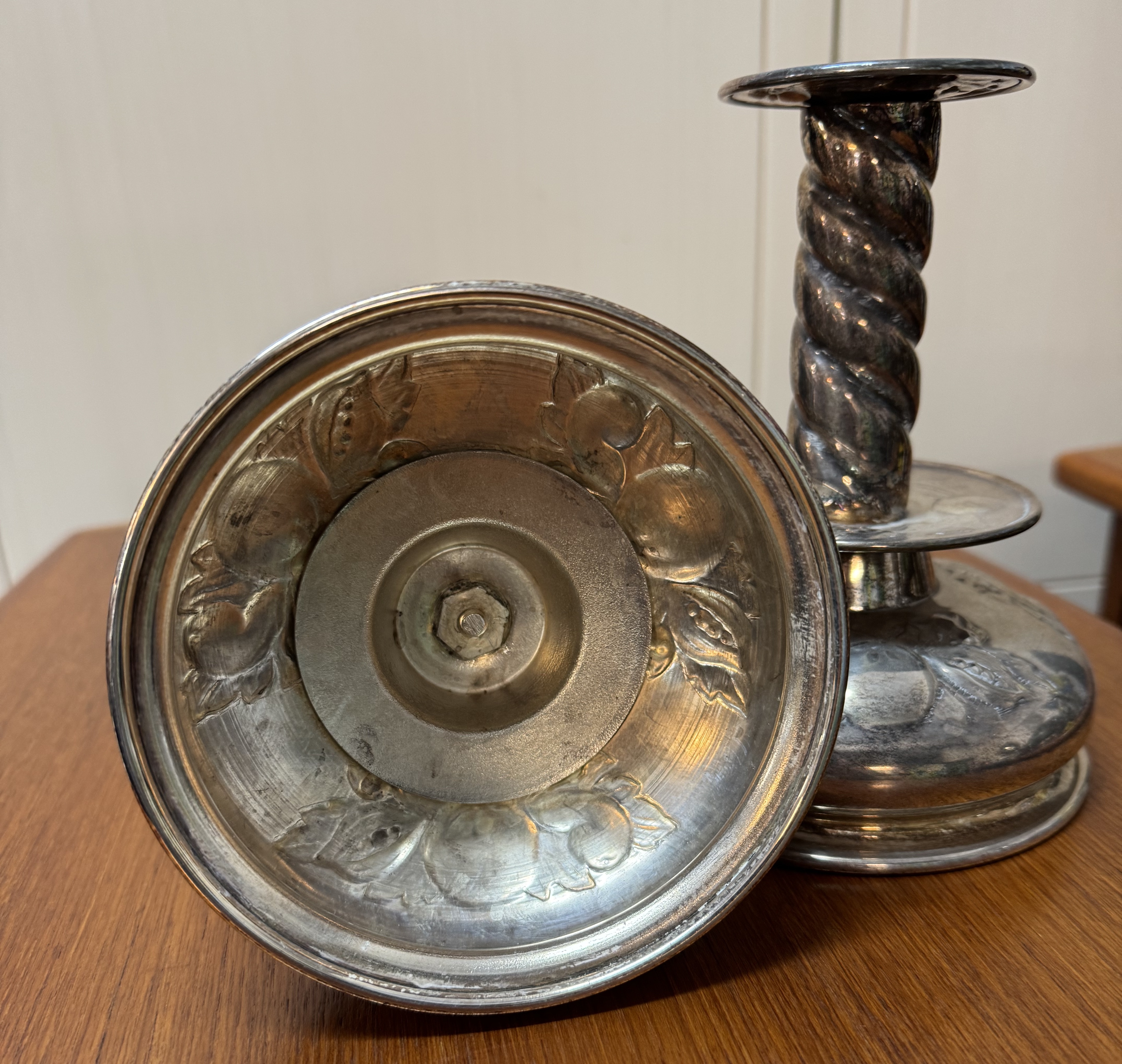 Ett par ljusstakar, barock stil