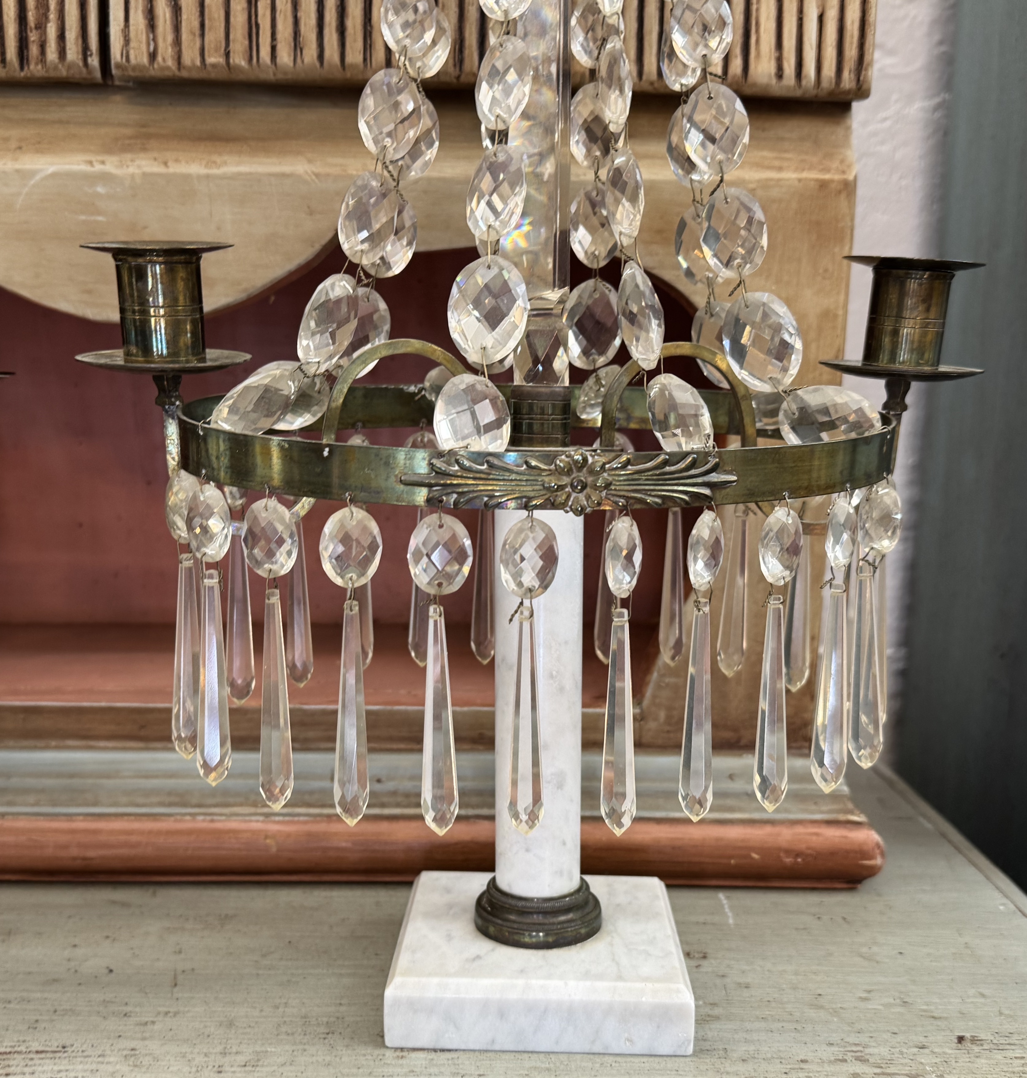 Två bordslystrar marmor ben 1800-tal