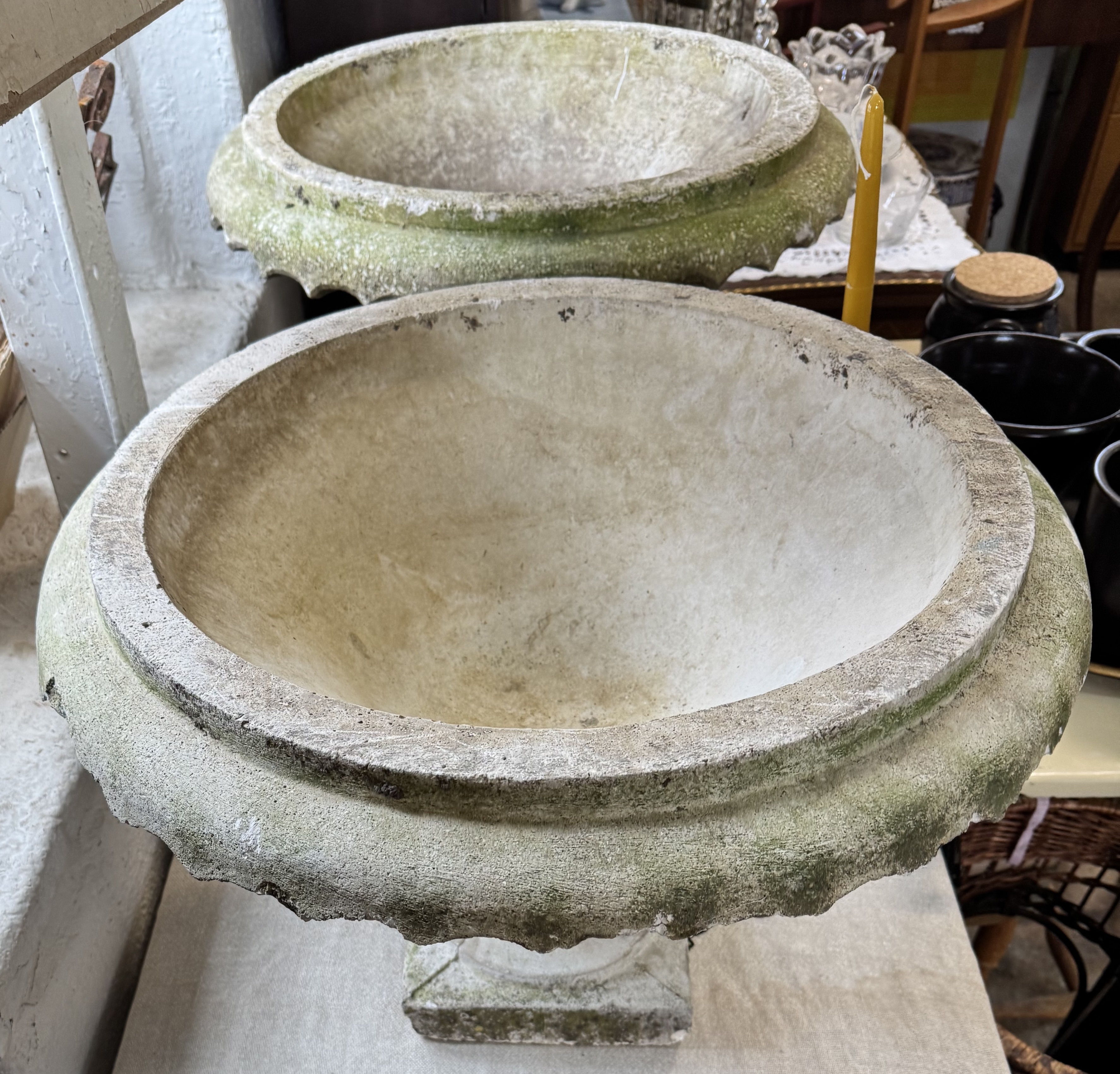 Underbara äldre stenkrukor