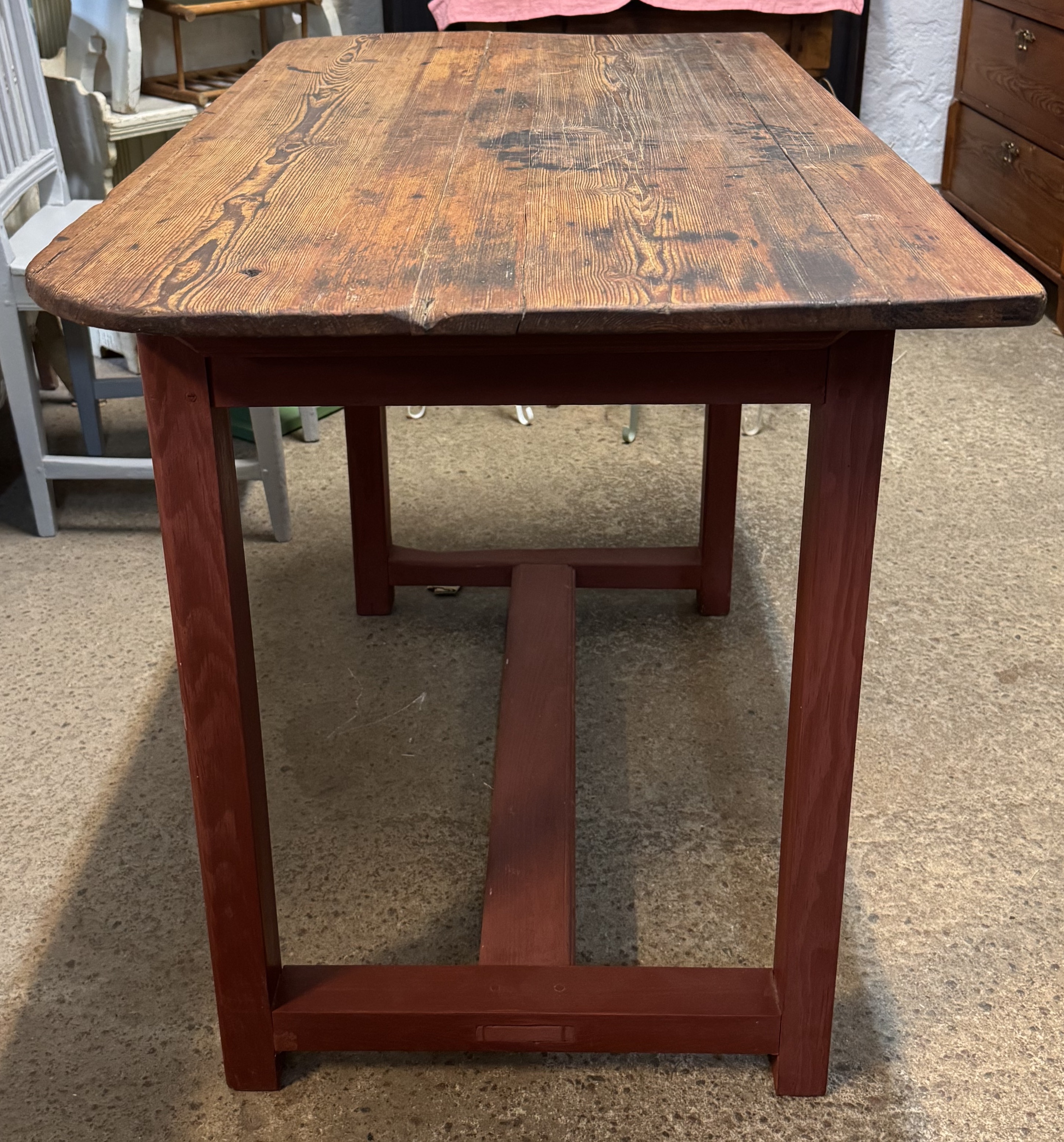 Härligt bord med låda, Barock