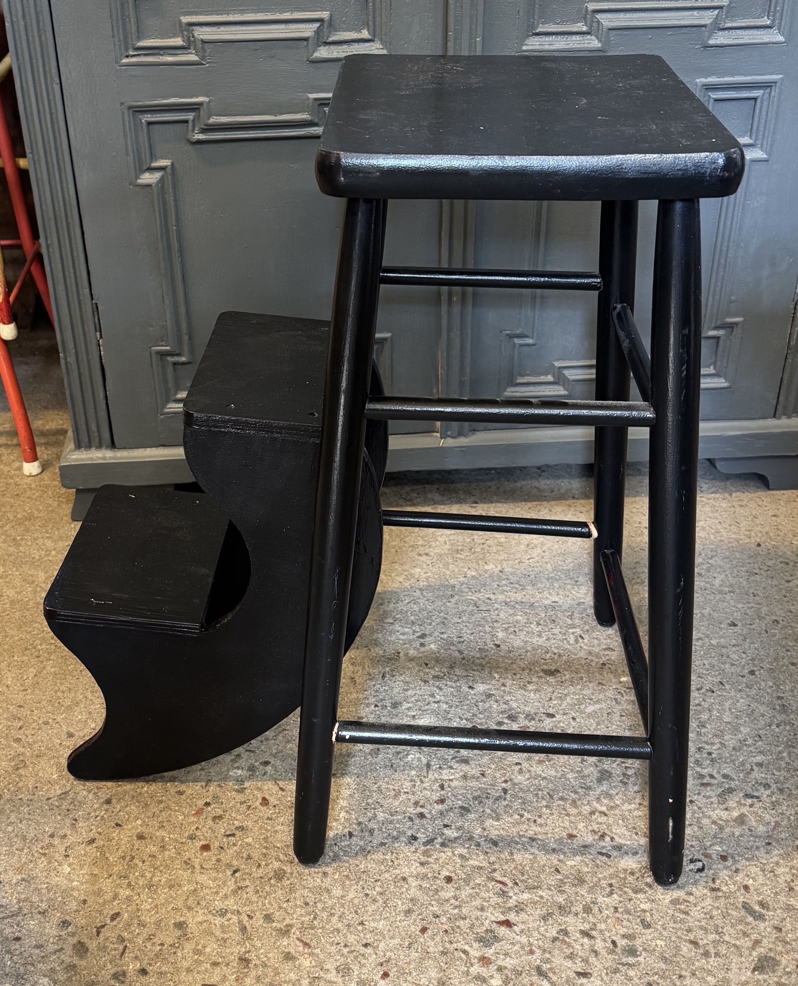 Härlig stgepall i trä