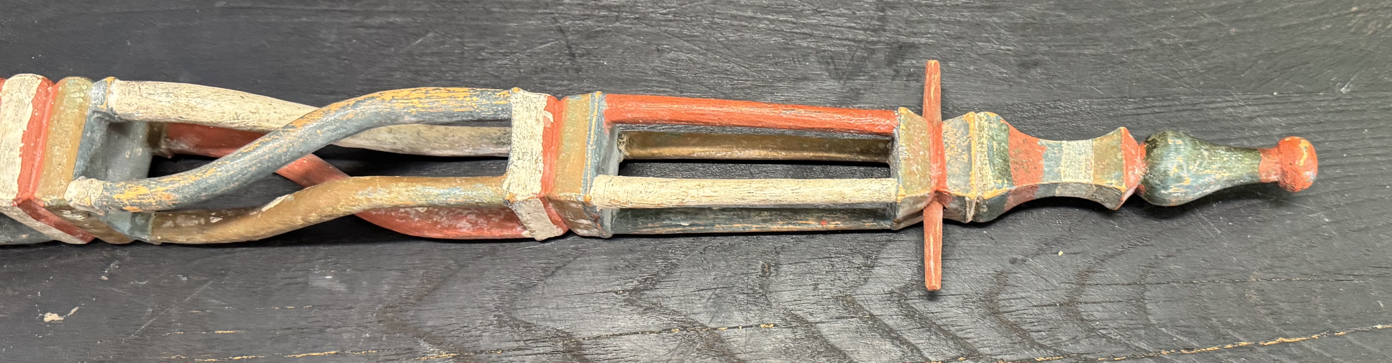 Vackert spiralvridet rockhuvud 1700-tal